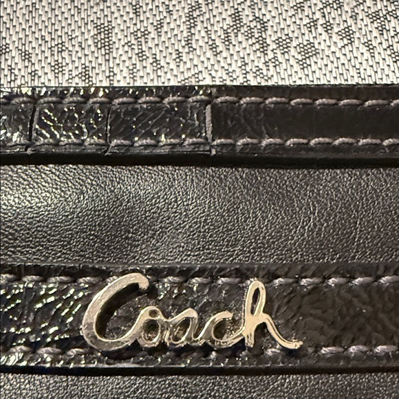 Coach Penelope Black Leather Wristlet with Silver Accents - Picture 3 of 12
